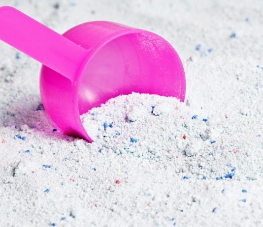 Detergent profesional pentru curăţenie impecabilă
