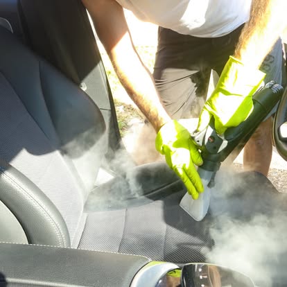 Curățare tapițerie auto Oradea: diagnosticul decide rezultatul