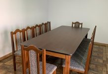 Alege din peste 100 de modele de scaune din lemn masiv la preţ de producător