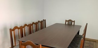 Alege din peste 100 de modele de scaune din lemn masiv la preţ de producător